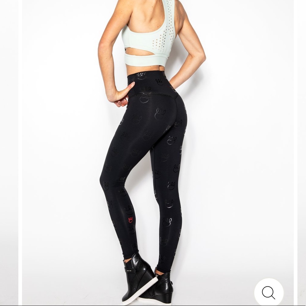 Kadyluxe high rise black leggings w/ paw prints XS